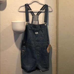 NWT Levi’s Vintage Shortalls